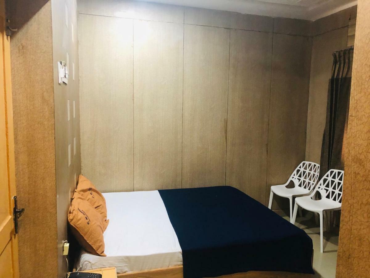 C.M. Hotel Pennagaram Bagian luar foto